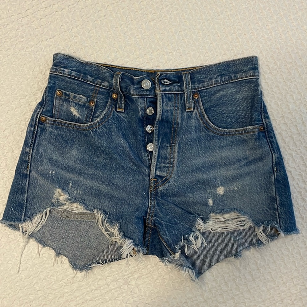 Levi's 501 butterfly jean shorts size 24